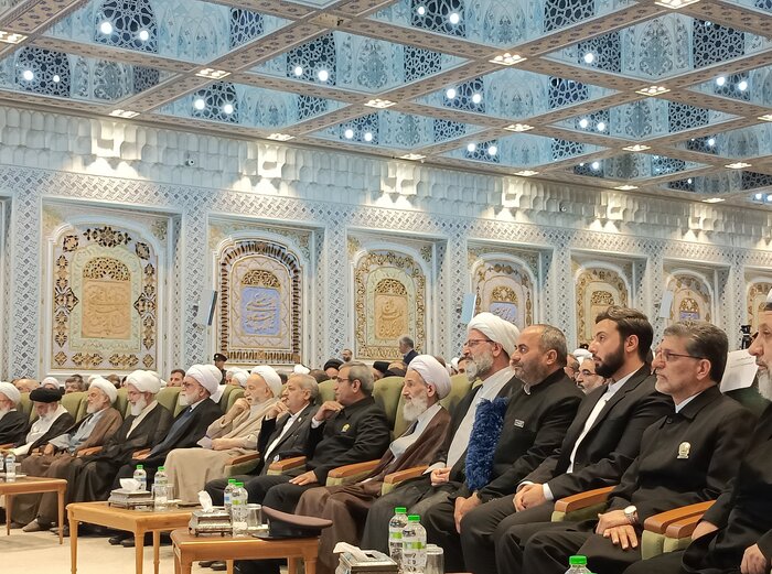 سی و سومین اجلاس سراسری نماز با پیام رهبر معظم انقلاب در مشهد